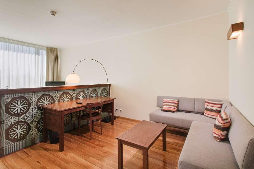 Doubletree By Hilton Hotel Cluj - City Plaza Cluj-Napoca Quarto foto
