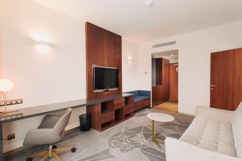 Doubletree By Hilton Hotel Cluj - City Plaza Cluj-Napoca Quarto foto