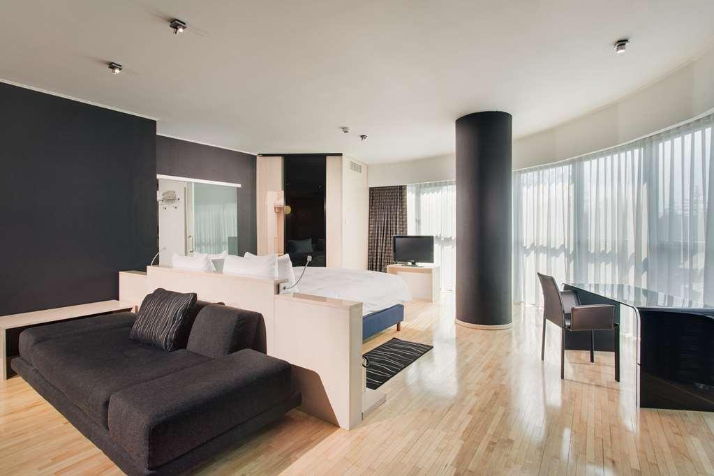 Doubletree By Hilton Hotel Cluj - City Plaza Cluj-Napoca Quarto foto