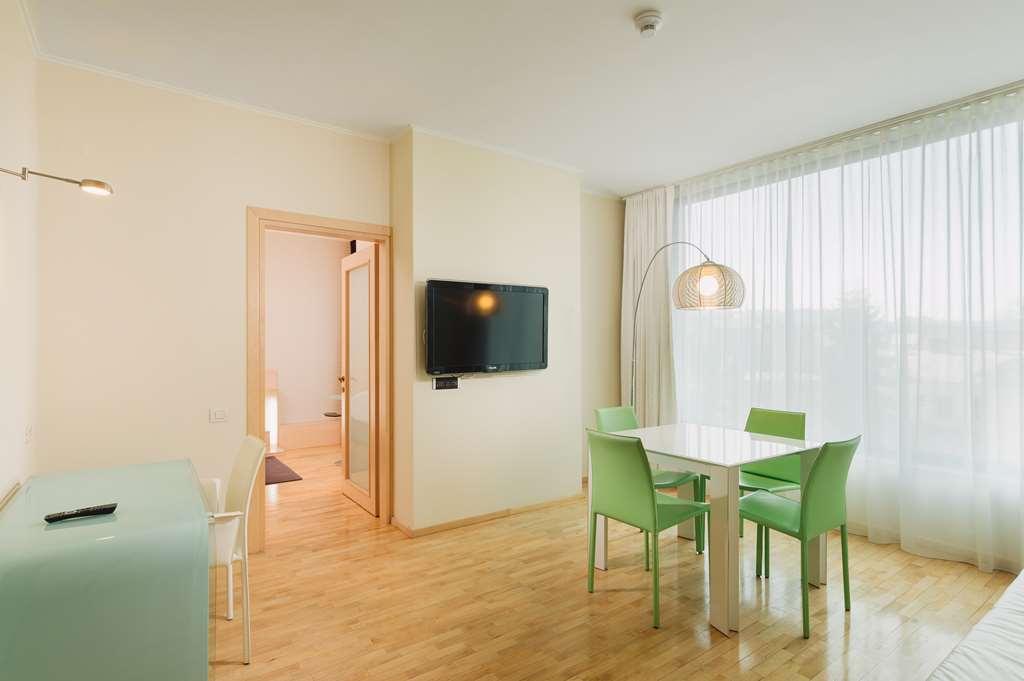 Doubletree By Hilton Hotel Cluj - City Plaza Cluj-Napoca Quarto foto